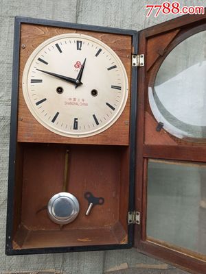 时光的刻度——记一只三五牌挂钟